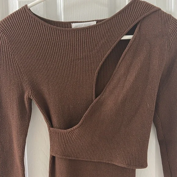 Olive & Oak Cut-Out Body-con Dress - Picture 3 of 9